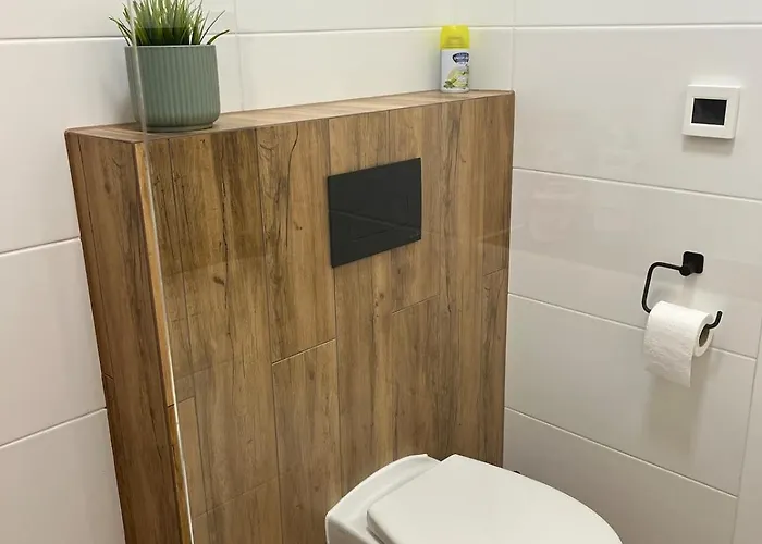 Bright And Cozy 15 Minutes To Center Apartment Prague