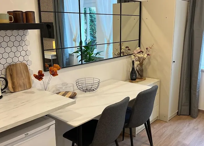 Bright And Cozy 15 Minutes To Center Apartment *